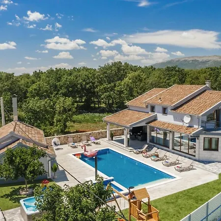 Holiday Peaceful Oasis *